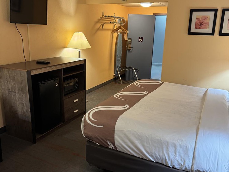 Bed in accessible room in Carlisle, PA